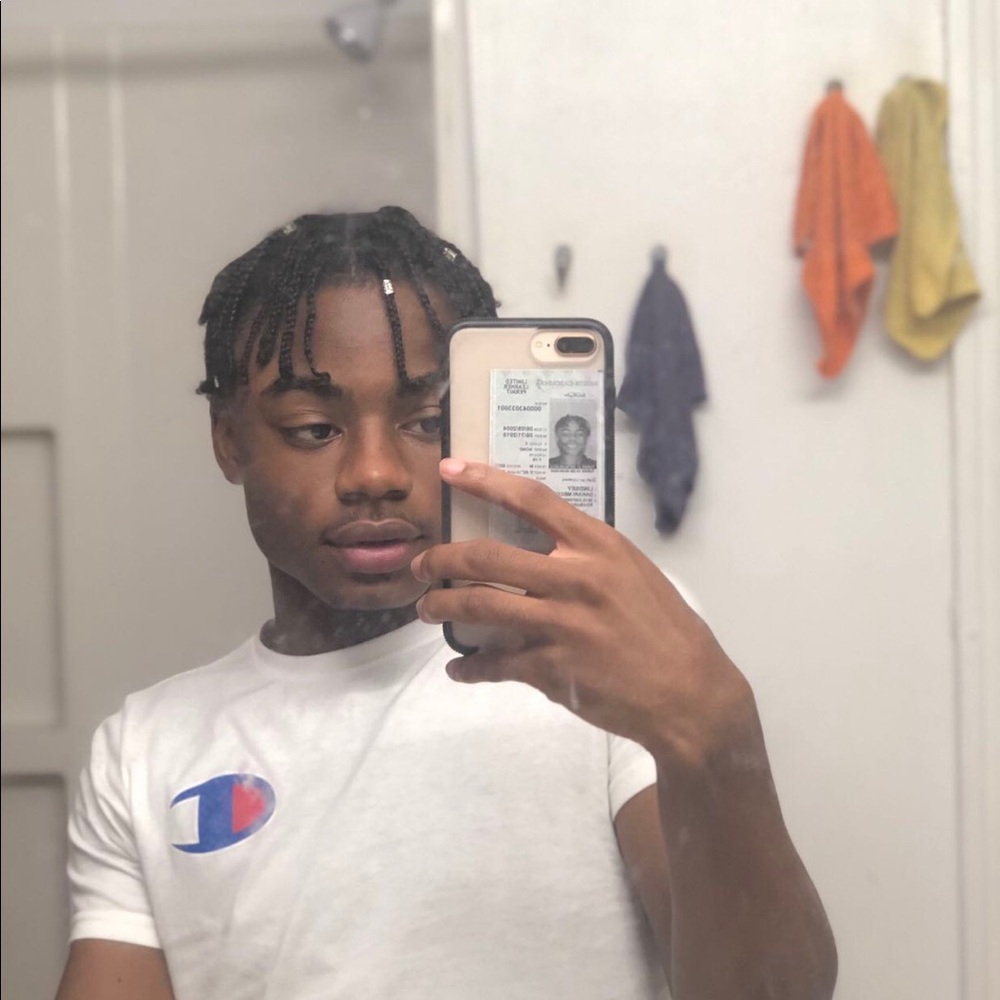 Meet your Posher, Dakari